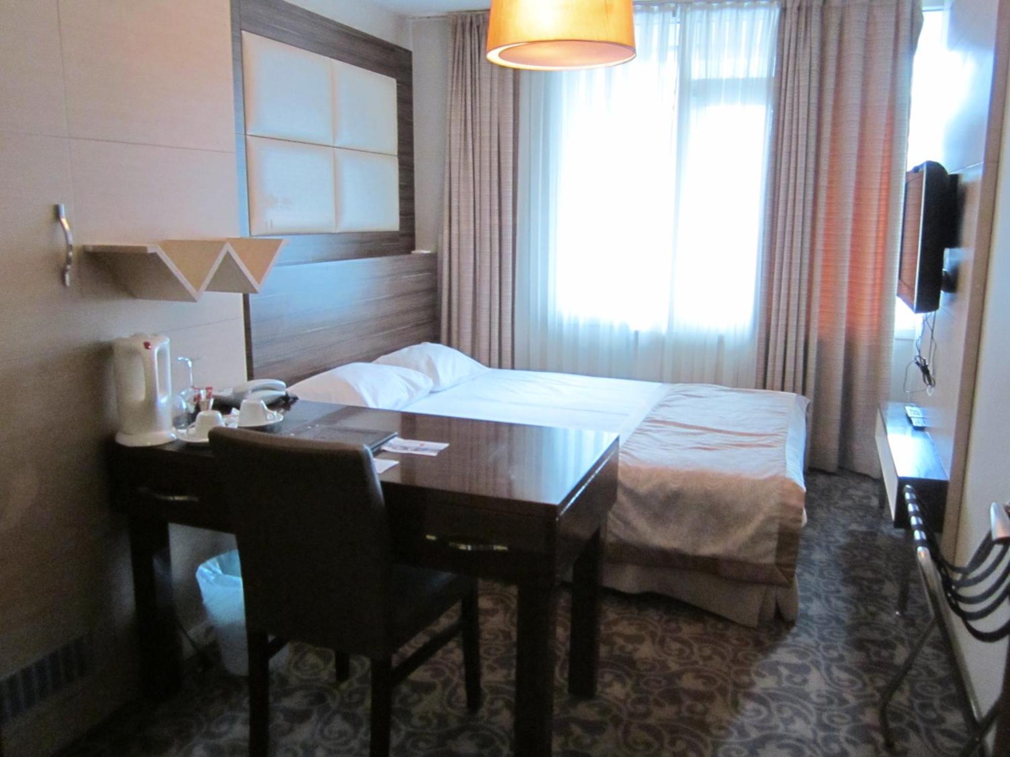 Derpa Suite Hotel Стамбул Экстерьер фото